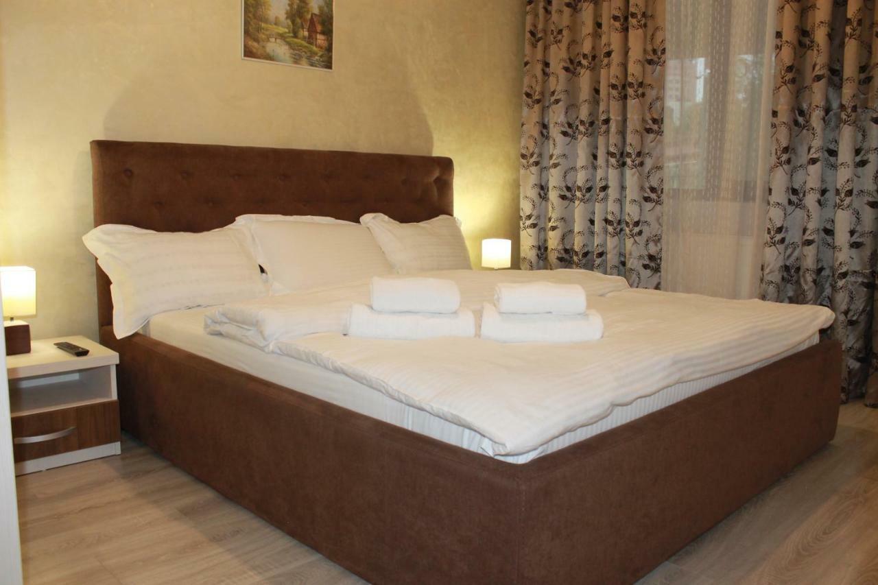 Simona Apartament Palas Mall 1 Jászvásár Kültér fotó